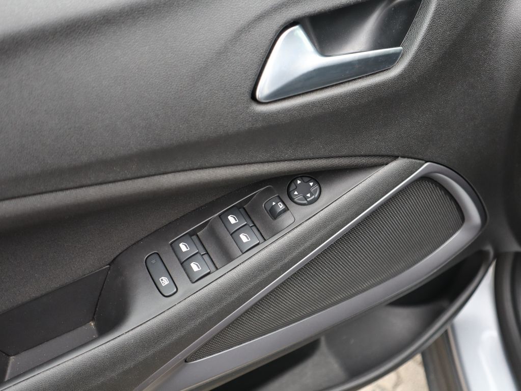 Opel CROSSLAND (X) 2022 г. Серый, пробег 29678 км