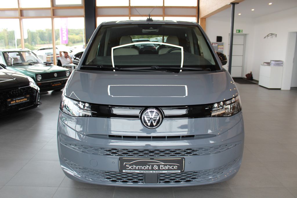 Volkswagen T7 MULTIVAN 2023 г. Серый, пробег 48000 км