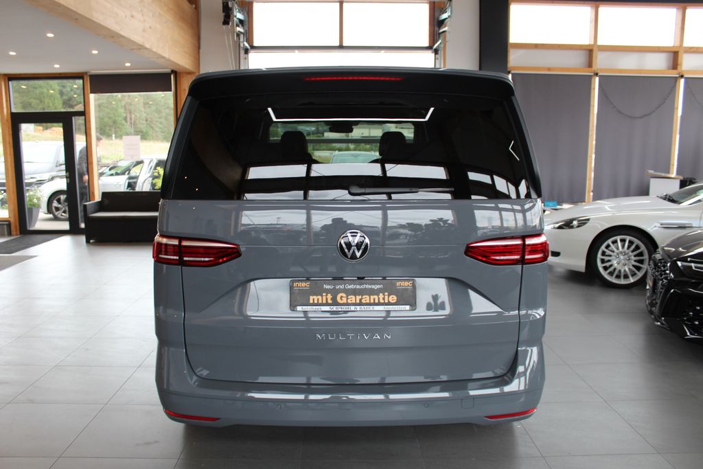Volkswagen T7 MULTIVAN 2023 г. Серый, пробег 48000 км