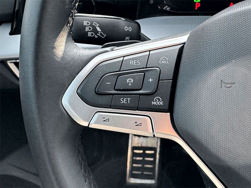 Volkswagen Golf 2025 г. Серый, пробег 23125 км