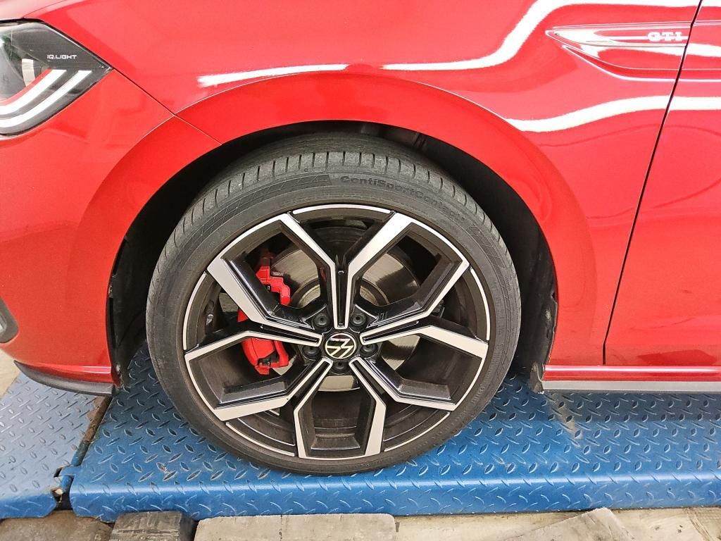 Volkswagen Polo 2022 г. Красный, пробег 48470 км