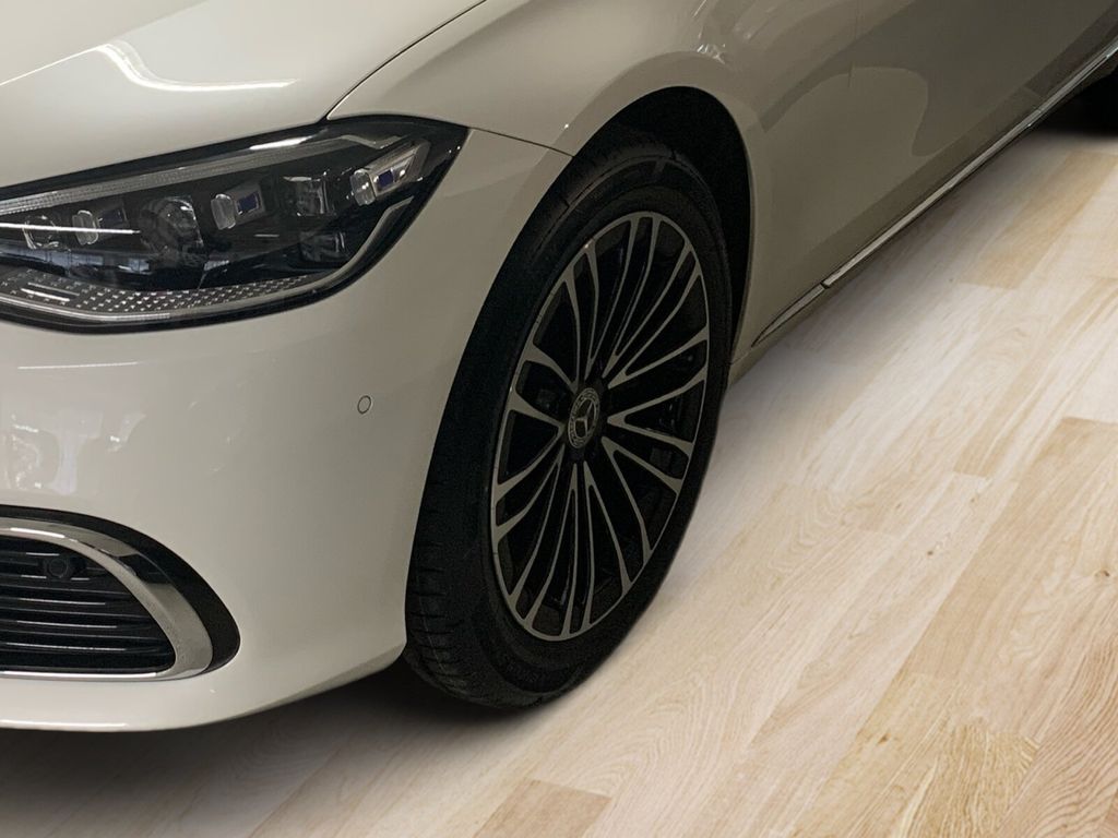 Mercedes-Benz S 500 2021 г. Белый, пробег 28561 км