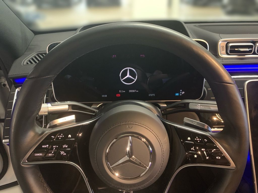 Mercedes-Benz S 500 2021 г. Белый, пробег 28561 км