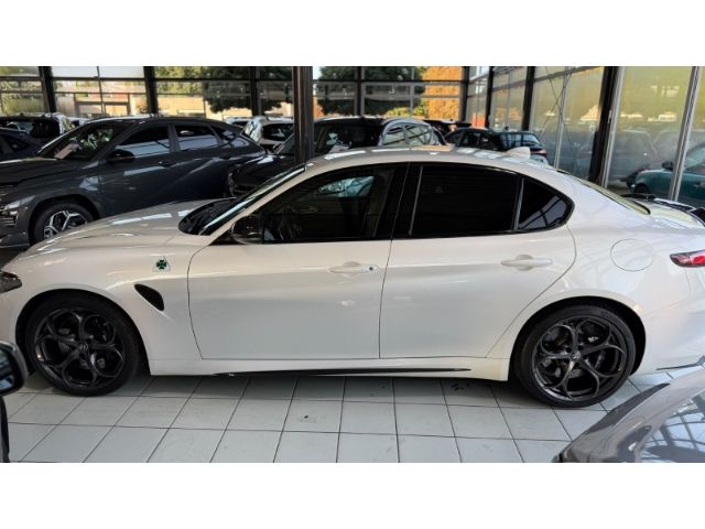 Alfa Romeo Giulia 2022 г. Белый, пробег 58465 км