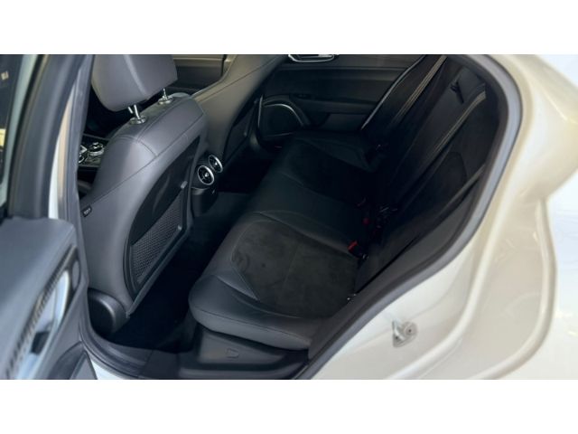 Alfa Romeo Giulia 2022 г. Белый, пробег 58465 км