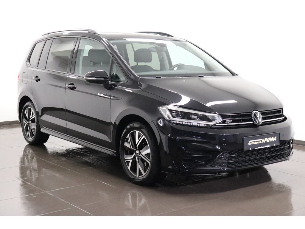 Volkswagen Touran 2022 г. Чёрный, пробег 48400 км