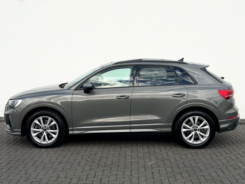 Audi Q3 2025 г. Чёрный, пробег 35000 км