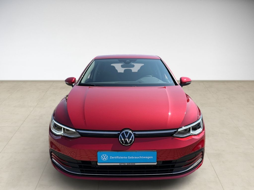 Volkswagen Golf 2022 г. Красный, пробег 15525 км
