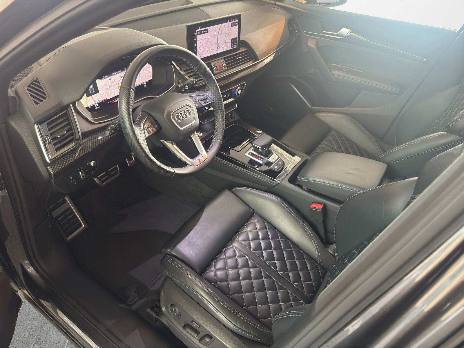 Audi SQ5 2023 г. Серый, пробег 43590 км