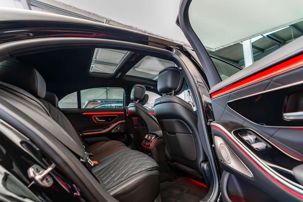 Mercedes-Benz S 350 2025 г. Чёрный, пробег 26388 км