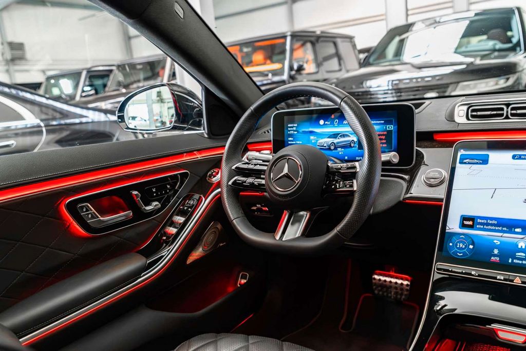 Mercedes-Benz S 350 2025 г. Чёрный, пробег 26388 км