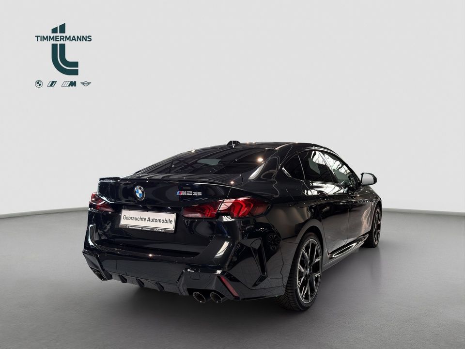 BMW M235 2025 г. Чёрный, пробег 16274 км