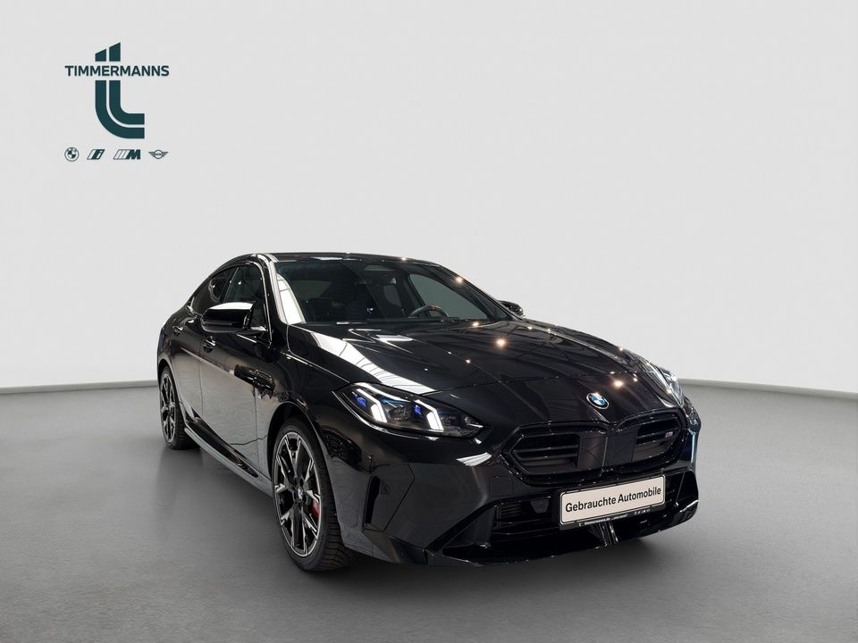 BMW M235 2025 г. Чёрный, пробег 16274 км