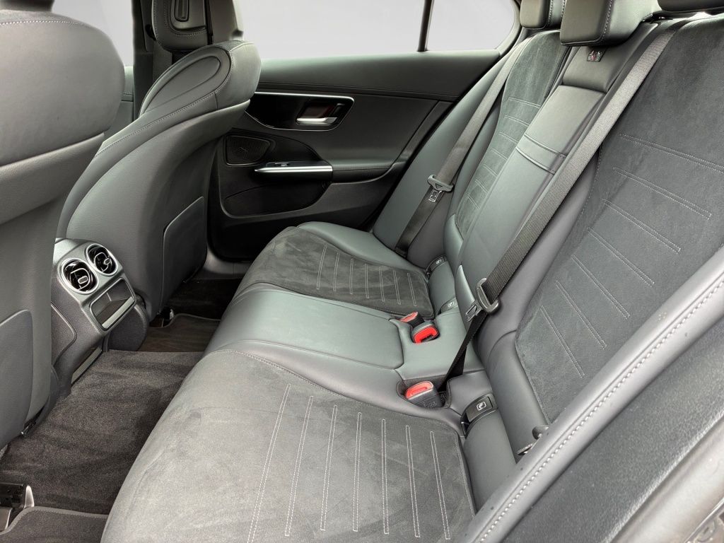 Mercedes-Benz C 300 2026 г. Серый, пробег 21672 км