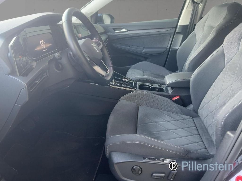 Volkswagen Golf 2024 г. Чёрный, пробег 51000 км