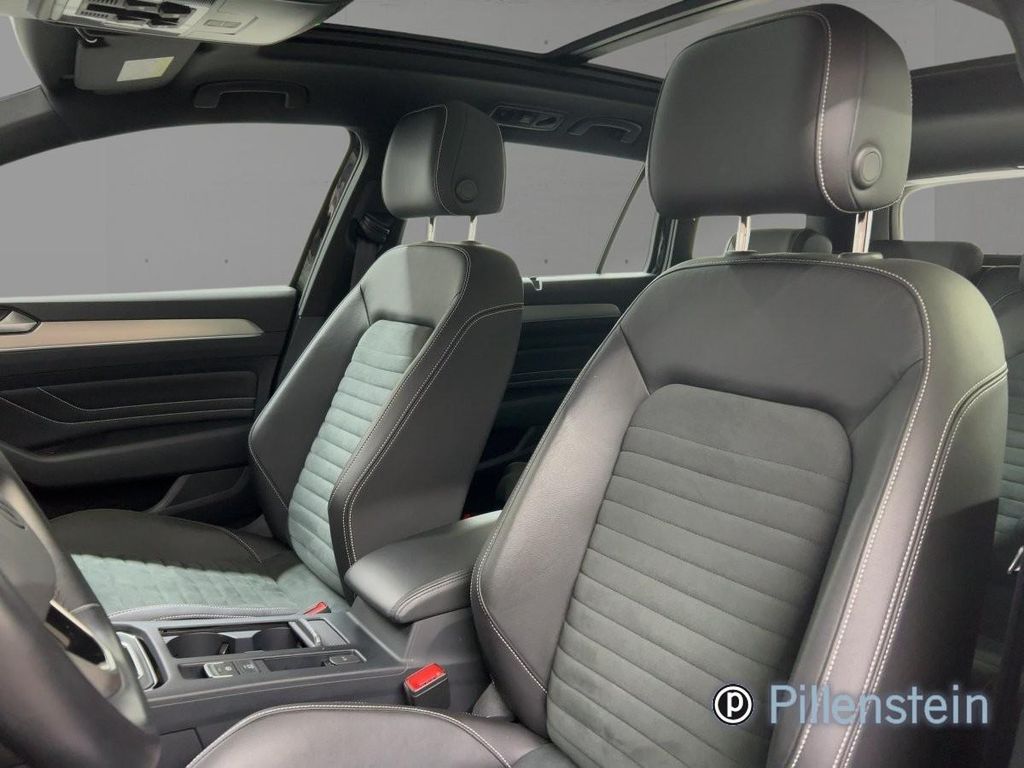 Volkswagen PASSAT VARIANT 2022 г. Чёрный, пробег 45600 км