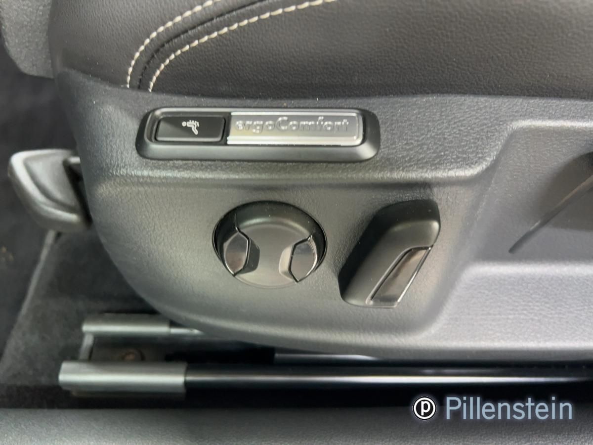 Volkswagen PASSAT VARIANT 2022 г. Чёрный, пробег 45600 км