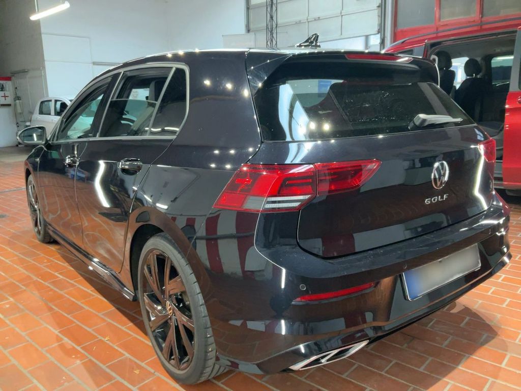 Volkswagen Golf 2022 г. Чёрный, пробег 29900 км