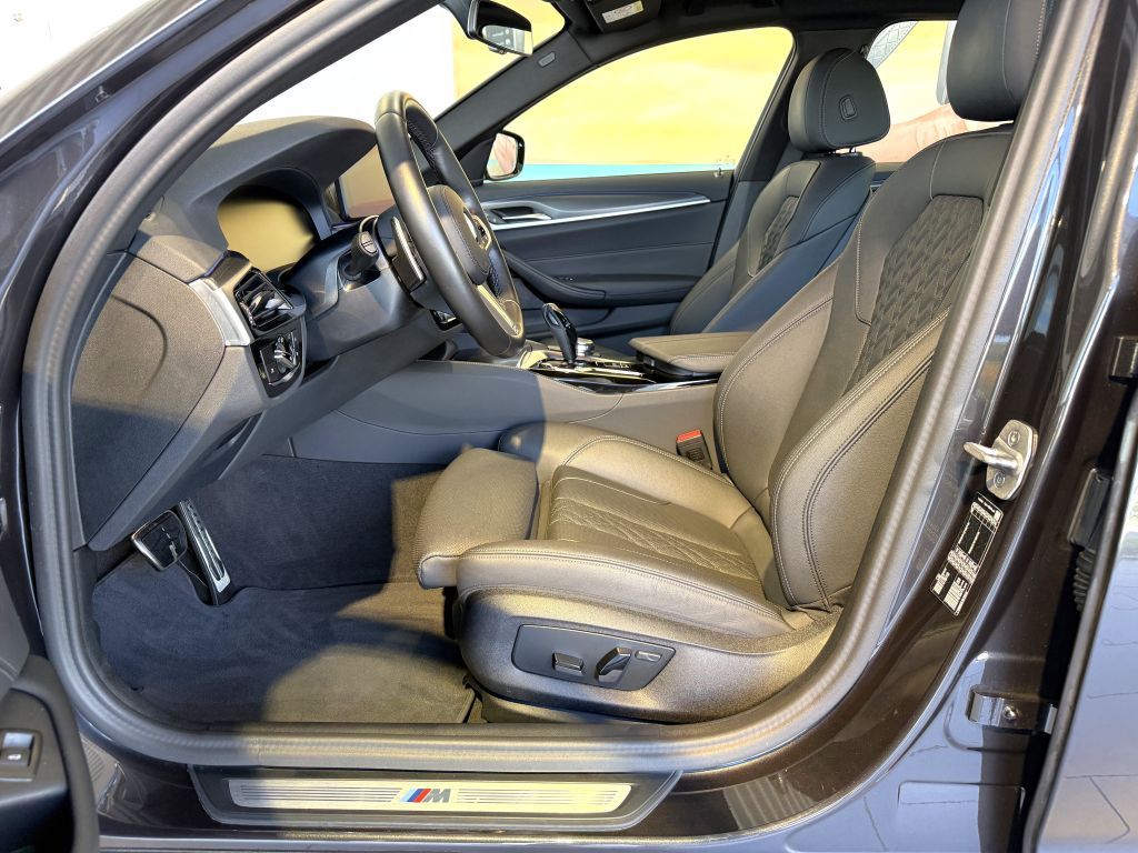 BMW 520 2023 г. Серый, пробег 51000 км