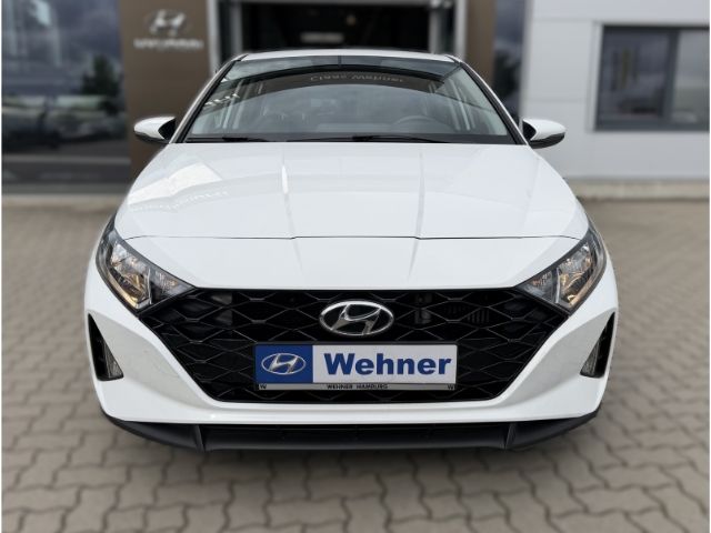 Hyundai i20 2022 г. Белый, пробег 49407 км
