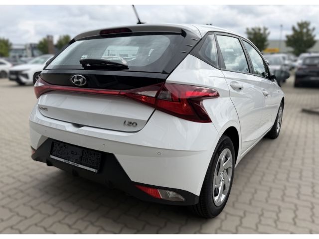 Hyundai i20 2022 г. Белый, пробег 49407 км