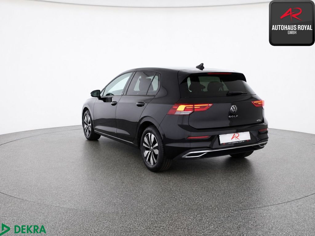 Volkswagen Golf 2024 г. Чёрный, пробег 31504 км