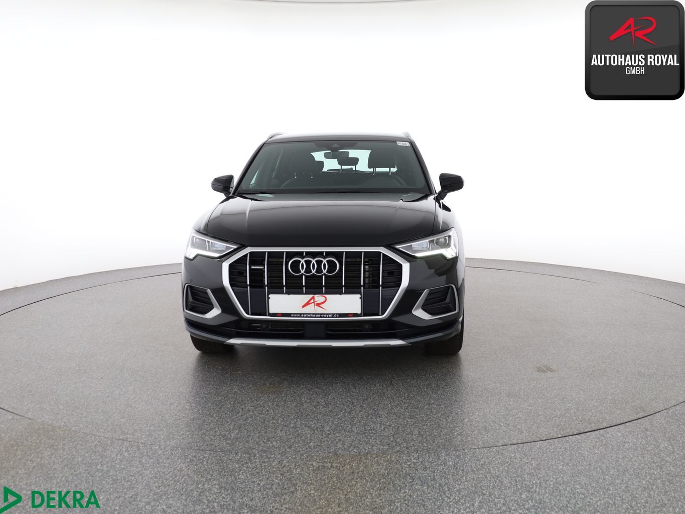 Audi Q3 2022 г. Чёрный, пробег 42407 км