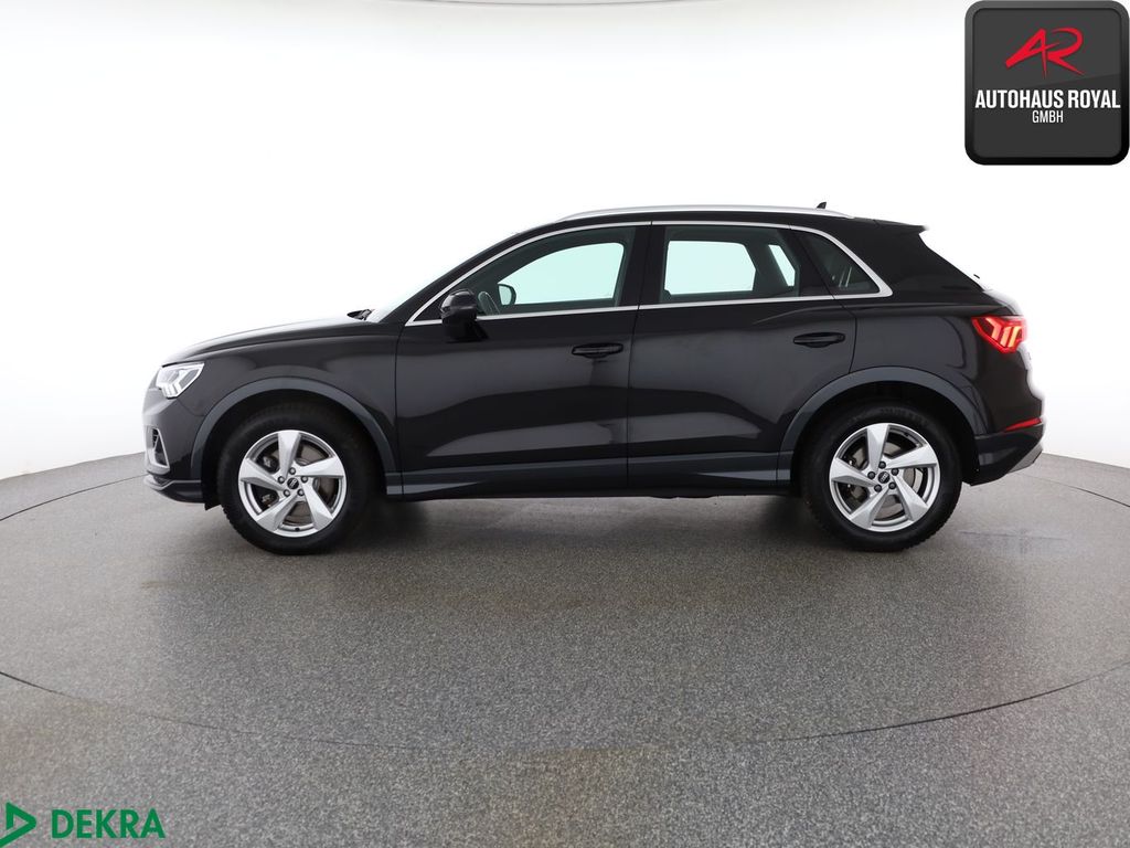 Audi Q3 2022 г. Чёрный, пробег 42407 км