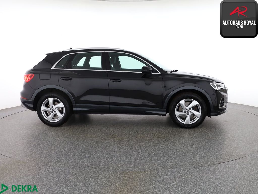 Audi Q3 2022 г. Чёрный, пробег 42407 км