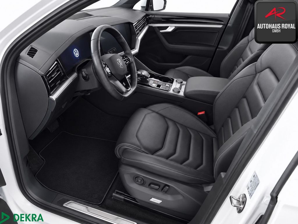Volkswagen Touareg 2022 г. Белый, пробег 47597 км