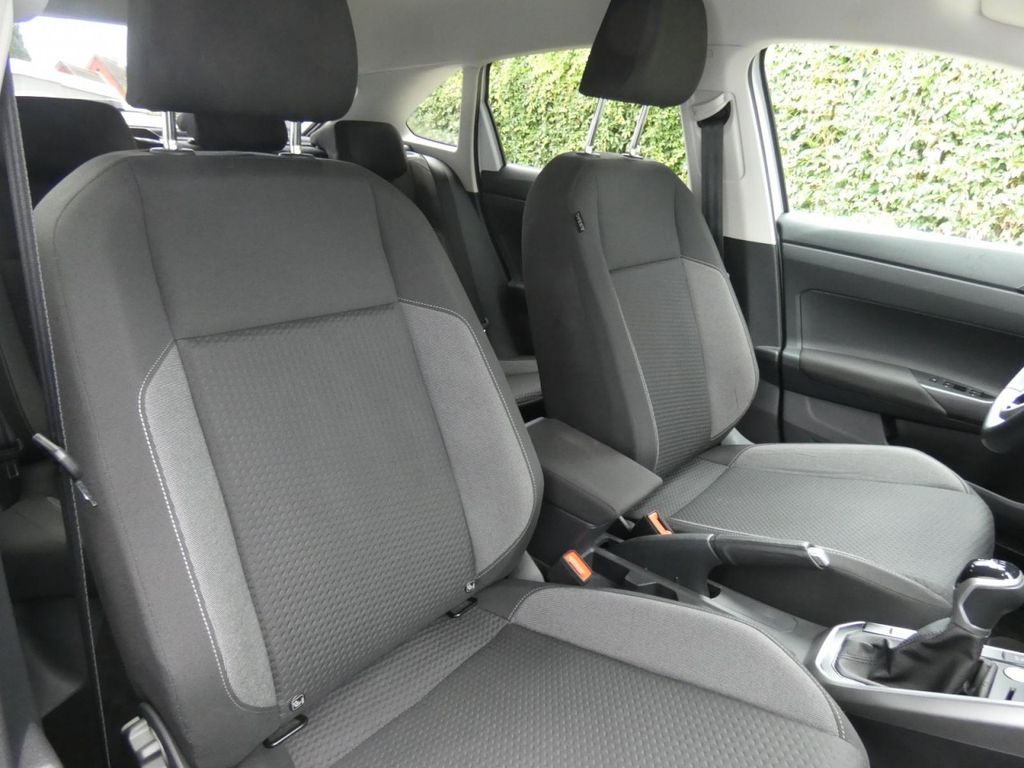 Volkswagen Taigo 2022 г. Белый, пробег 28235 км