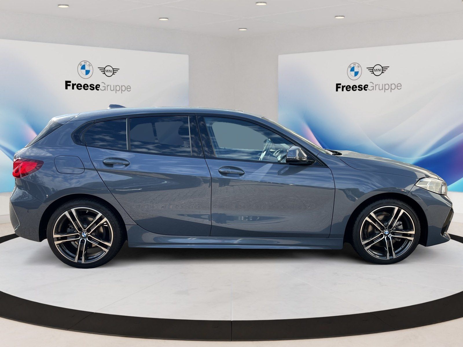 BMW 118 2024 г. Серебристый, пробег 59932 км