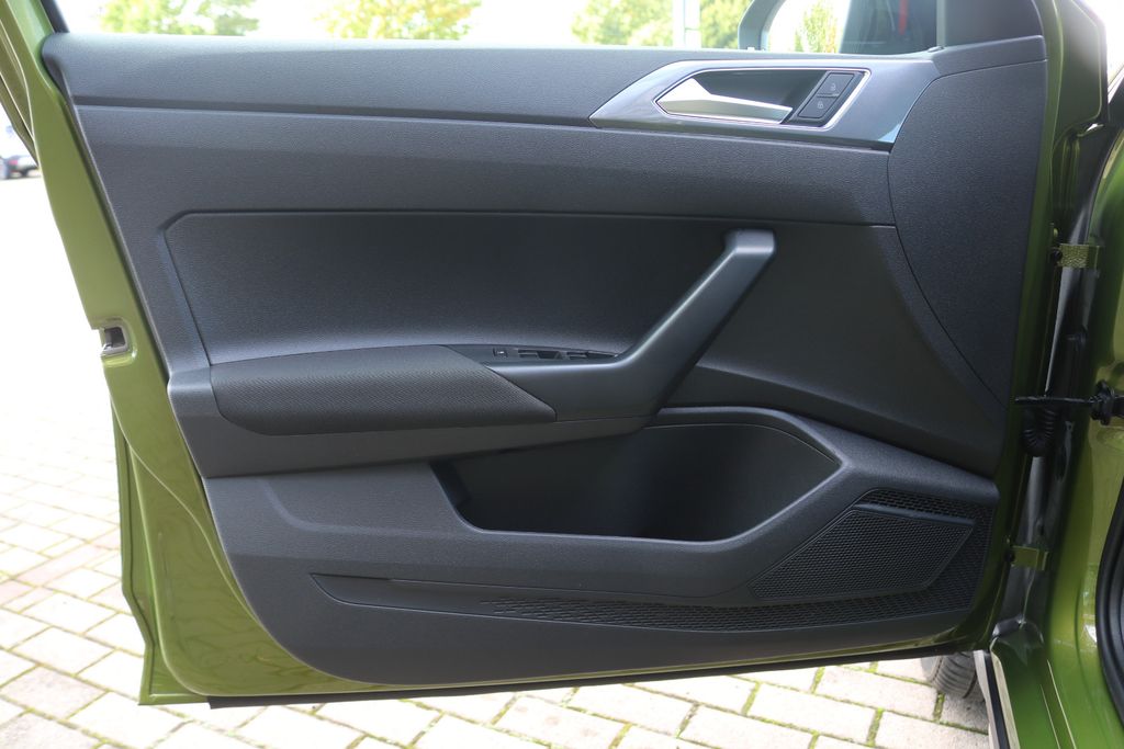 Volkswagen Taigo 2022 г. Зелёный, пробег 41840 км