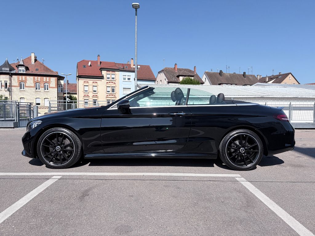 Mercedes-Benz C 300 2023 г. Чёрный, пробег 51300 км