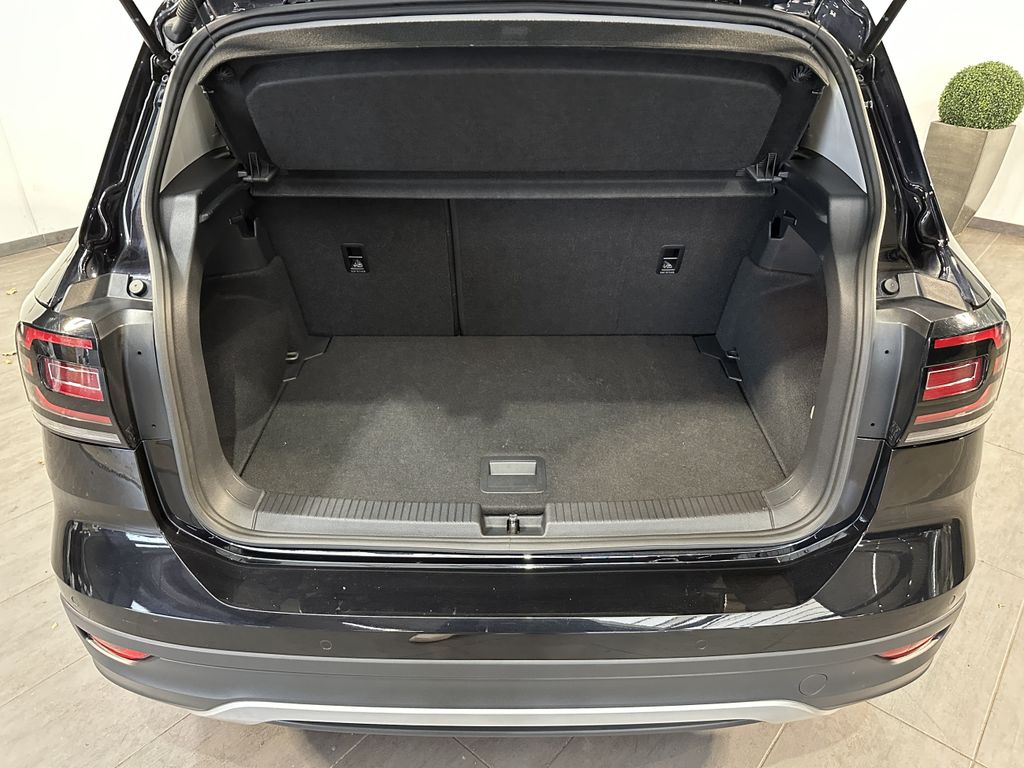 Volkswagen T-Cross 2023 г. Чёрный, пробег 48750 км