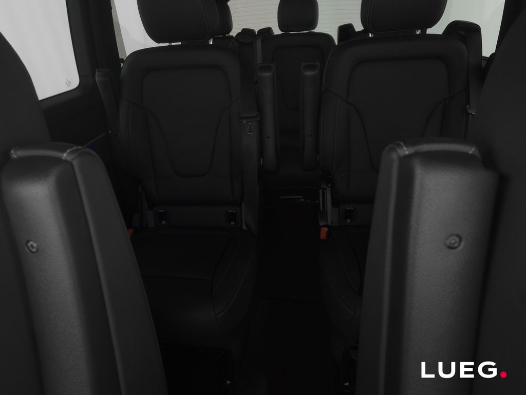 Mercedes-Benz V 250 2024 г. Серебристый, пробег 17535 км