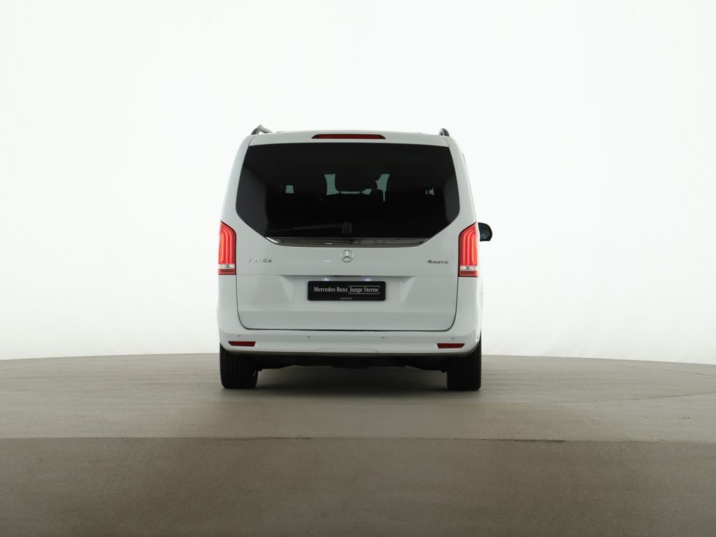 Mercedes-Benz V 250 2023 г. Белый, пробег 37200 км