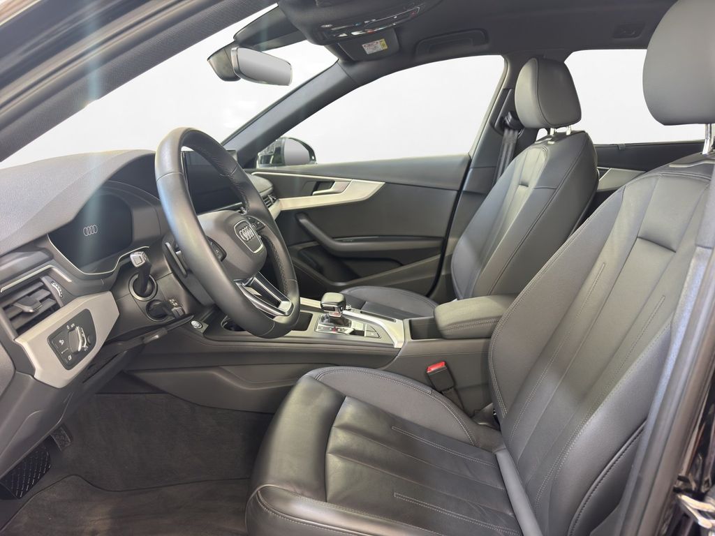 Audi A4 2024 г. Чёрный, пробег 39989 км