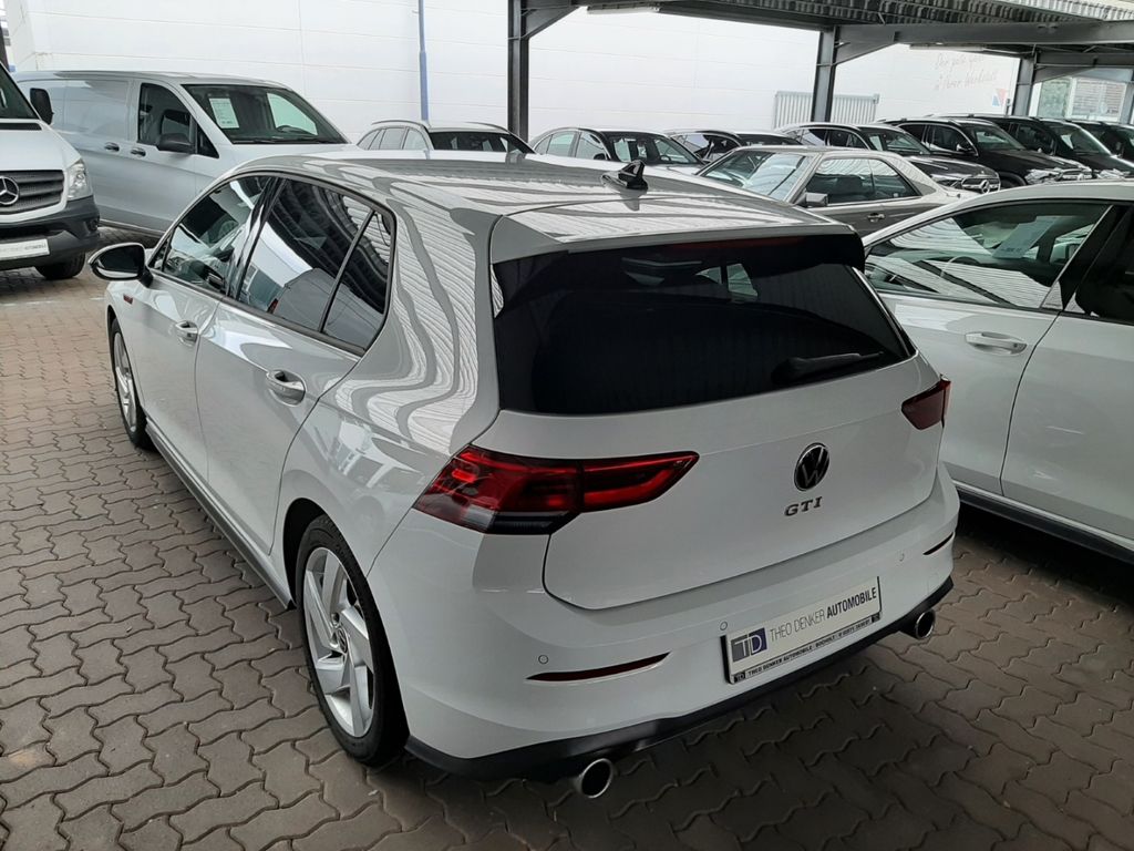 Volkswagen Golf 2024 г. Белый, пробег 41345 км