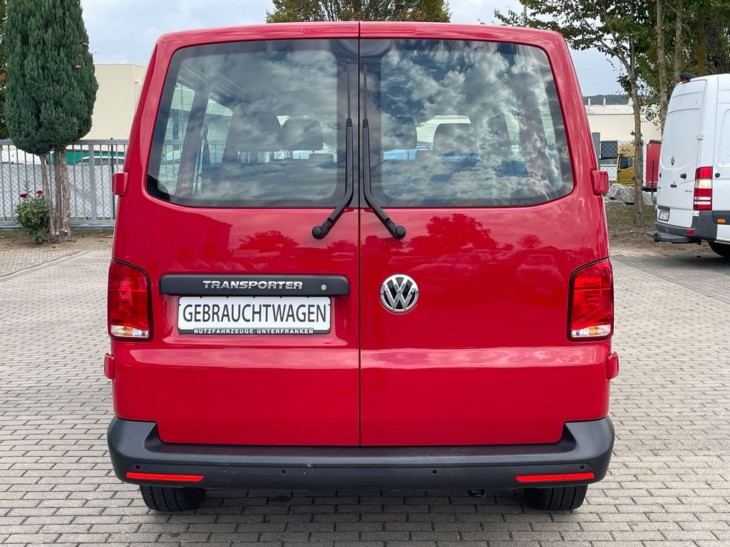 Volkswagen T6 KOMBI 2021 г. Красный, пробег 35700 км