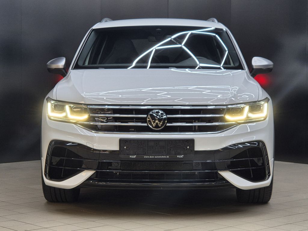 Volkswagen Tiguan 2023 г. Белый, пробег 35155 км
