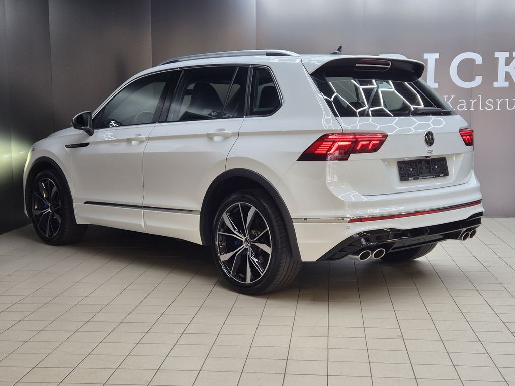 Volkswagen Tiguan 2023 г. Белый, пробег 35155 км