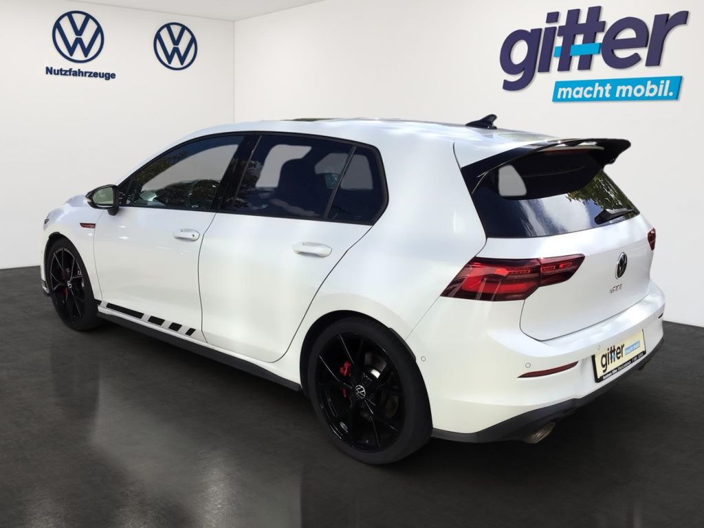 Volkswagen Golf 2024 г. Белый, пробег 56705 км