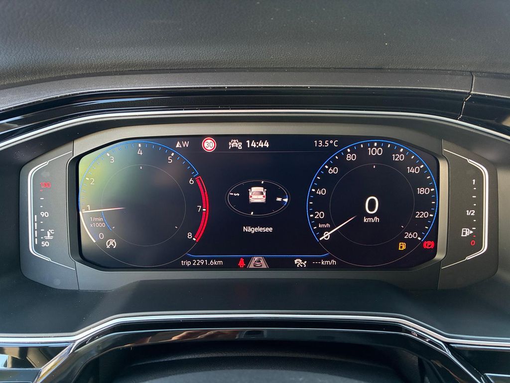 Volkswagen Polo 2022 г. Серый, пробег 42700 км