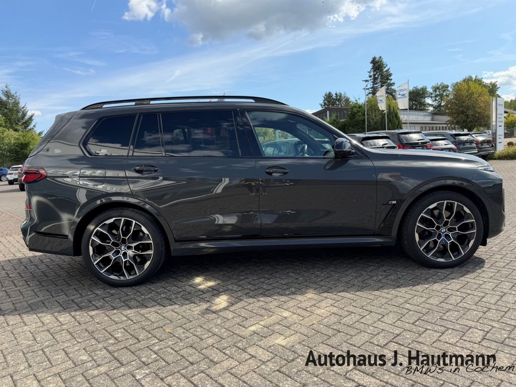 BMW X7 M60 2024 г. Серый, пробег 48600 км