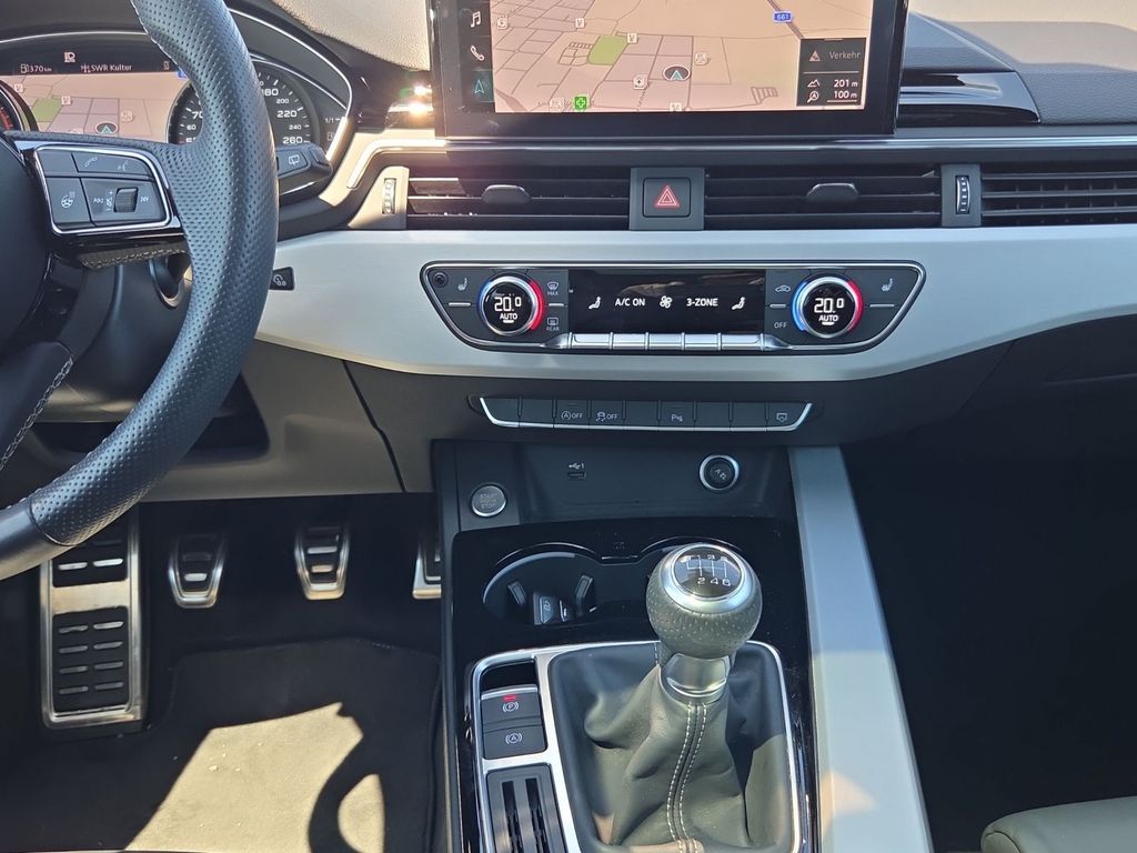 Audi A4 2023 г. Серый, пробег 29559 км