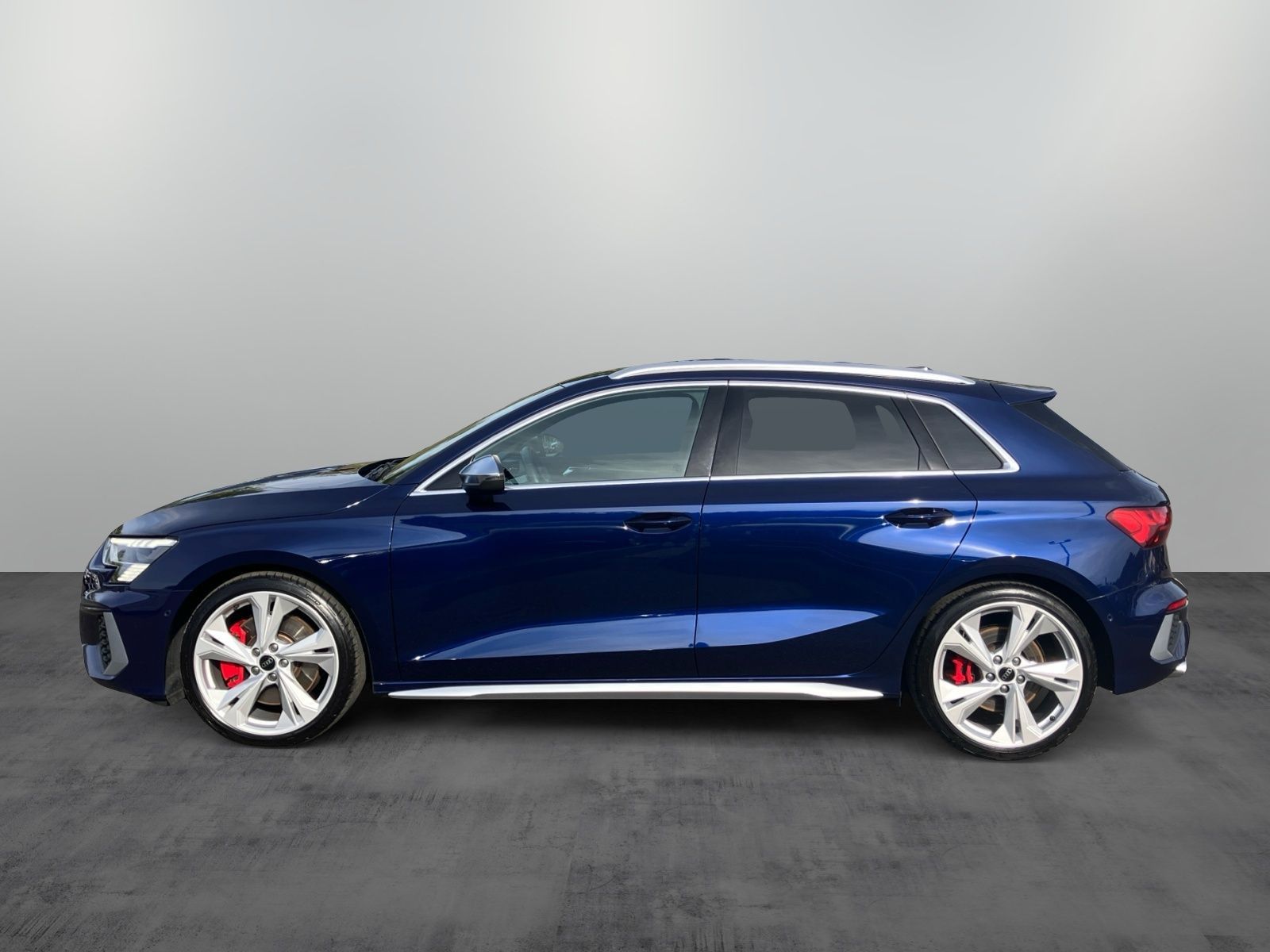 Audi S3 2024 г. Синий, пробег 51000 км