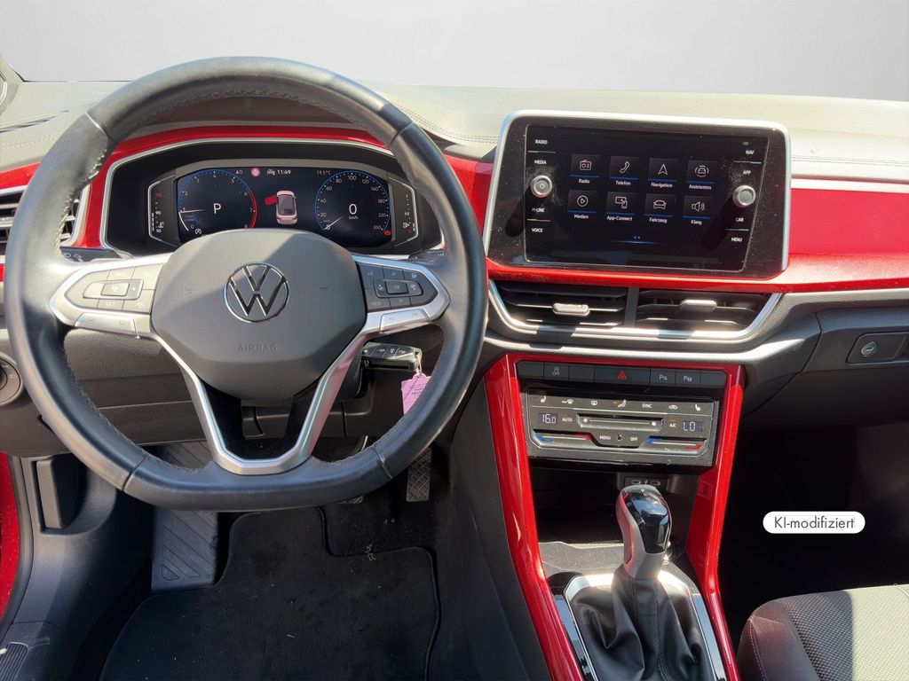 Volkswagen T-Roc 2023 г. Красный, пробег 45004 км