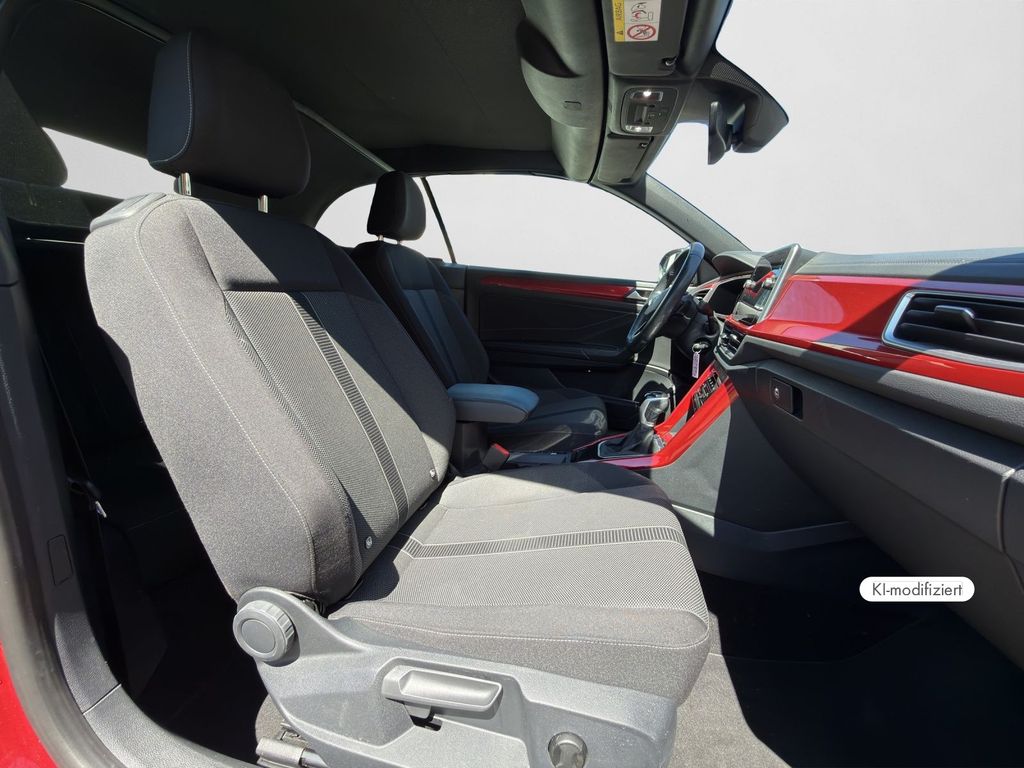 Volkswagen T-Roc 2023 г. Красный, пробег 45004 км