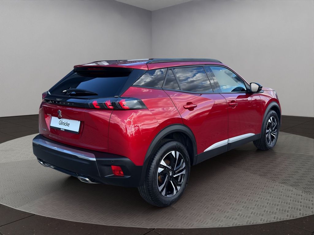 Peugeot 2008 2023 г. Красный, пробег 43206 км